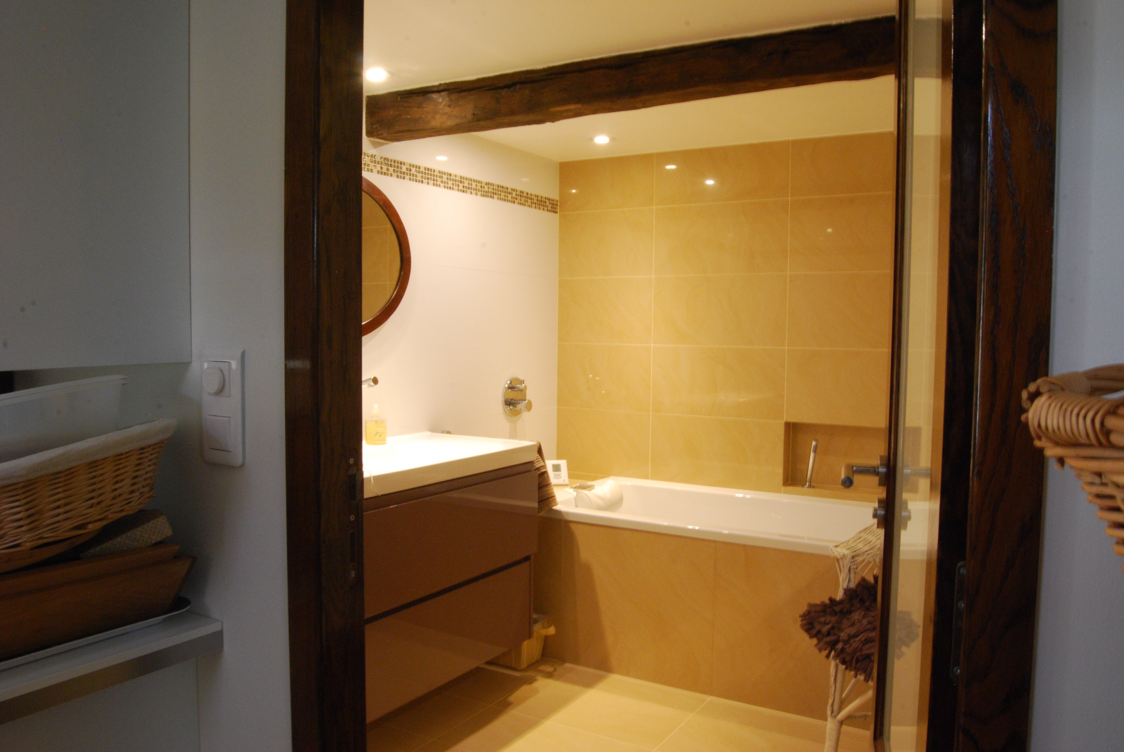 Minis spots LED salle de bain